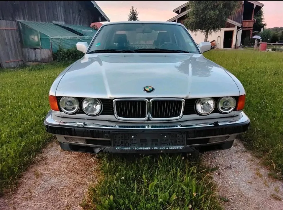 BMW 750I