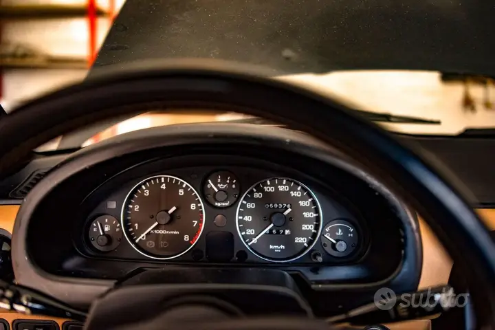 Mazda Mx-5 1992 photo 2