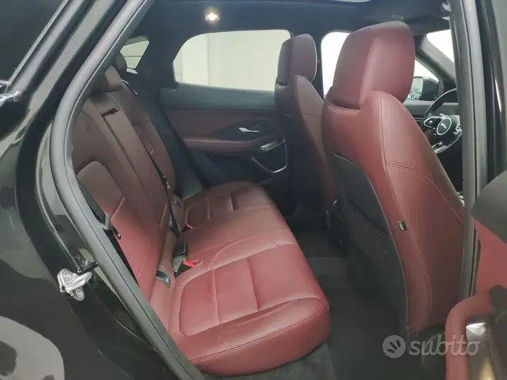 Jaguar E-Pace 2023 photo 5