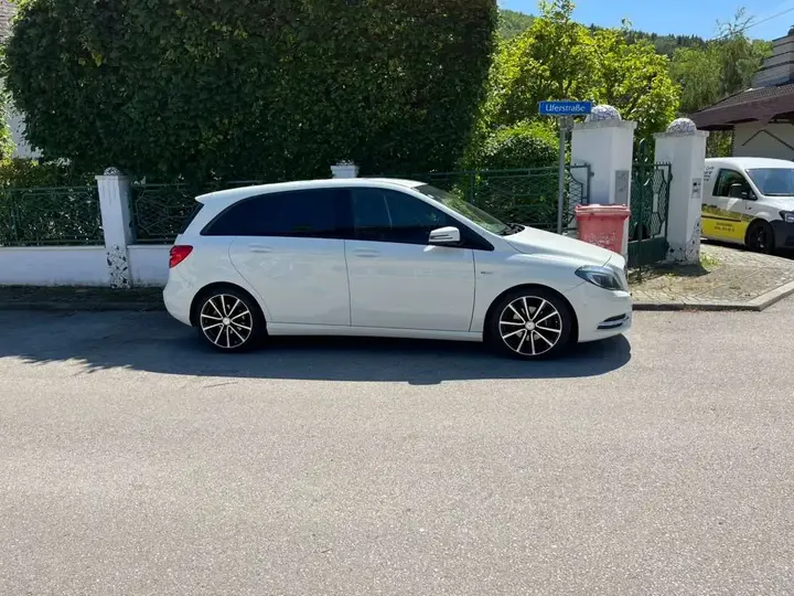 Mercedes-Benz B-Class