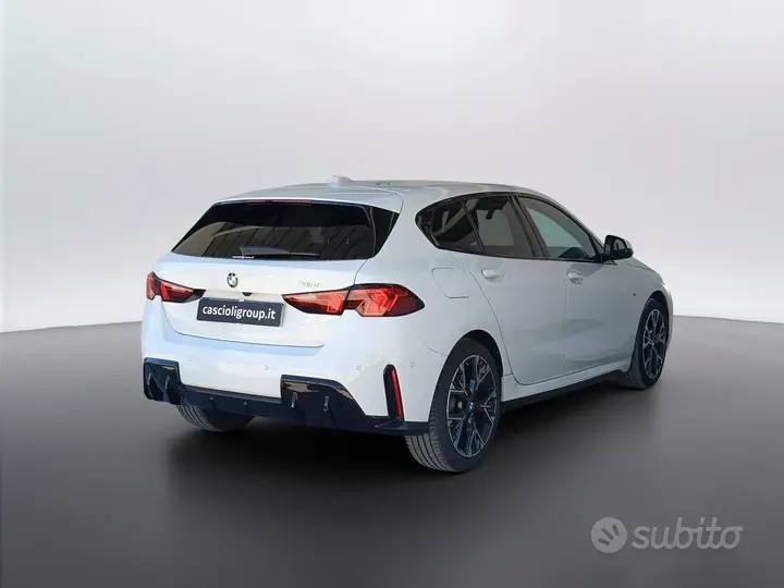 BMW 1 Series 2025 photo 4
