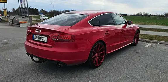 Audi A5 2011 photo 2