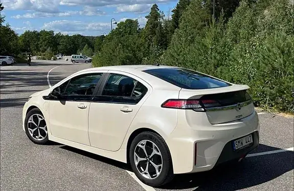 Opel Ampera 2013 photo 3