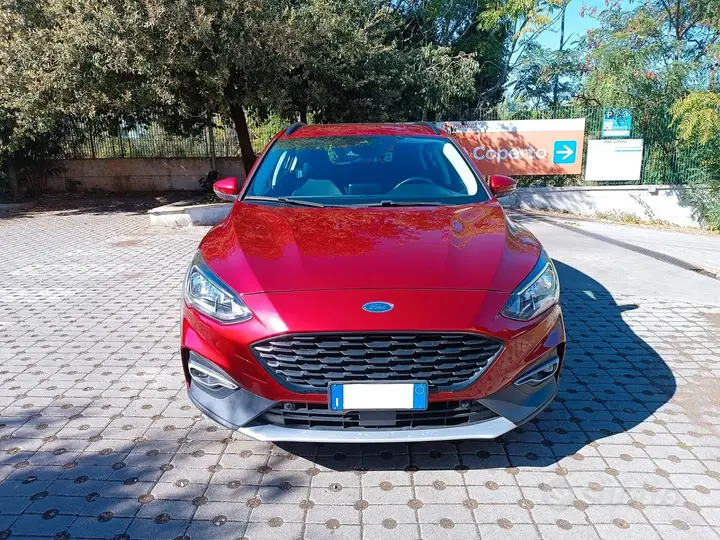 Ford Focus 2020 photo 2