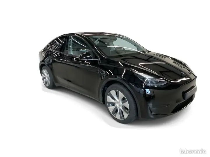 Tesla Model Y 2023 photo 3