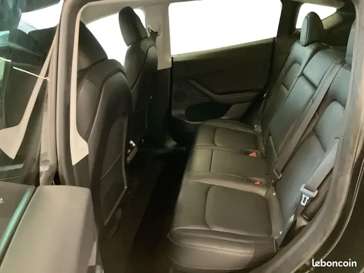 Tesla Model Y 2023 photo 5