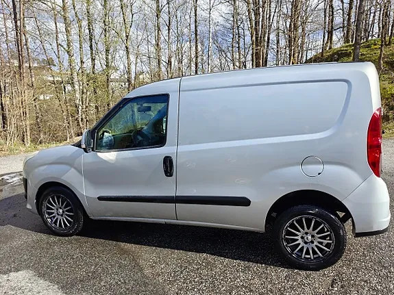 Fiat Doblo 2011 photo 5