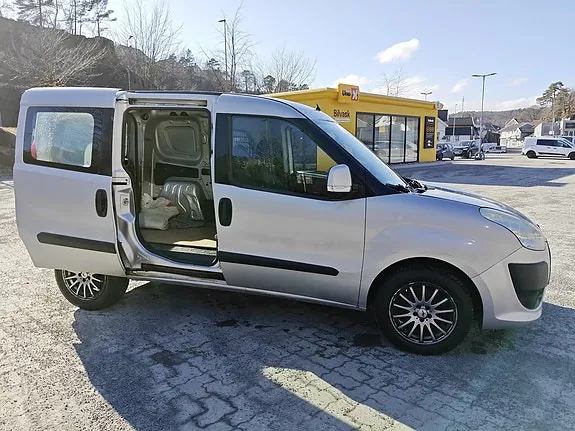 Fiat Doblo 2011 photo 3
