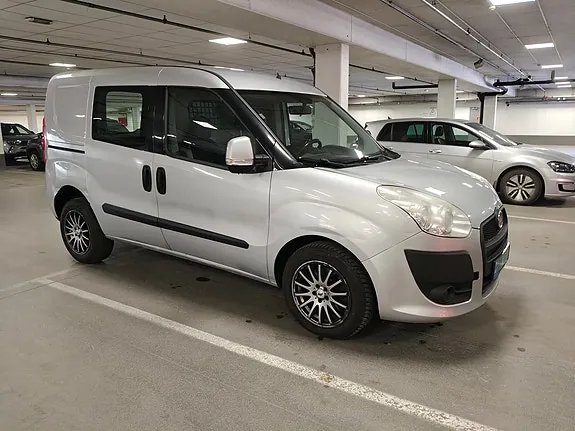 Fiat Doblo 2011 photo 2