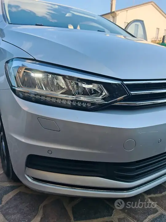 Volkswagen Touran 2019 photo 3