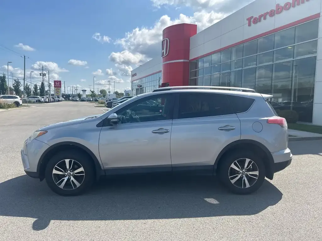 Toyota Rav4 2017 photo 3