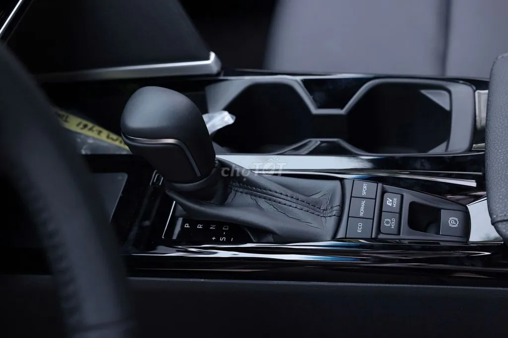 Toyota Camry photo 5