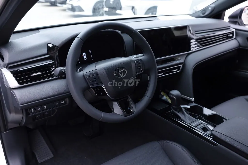 Toyota Camry photo 4