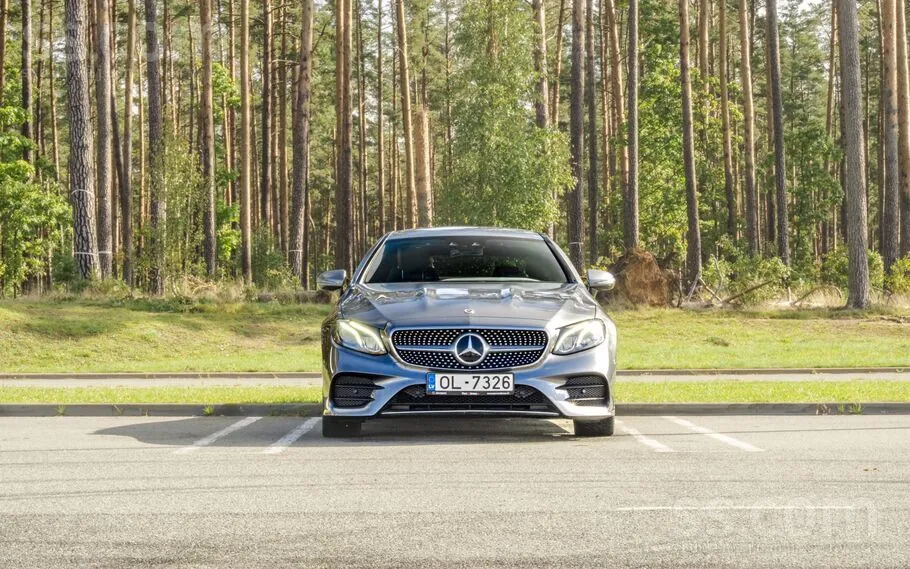 Mercedes-Benz E200 2019 photo 3
