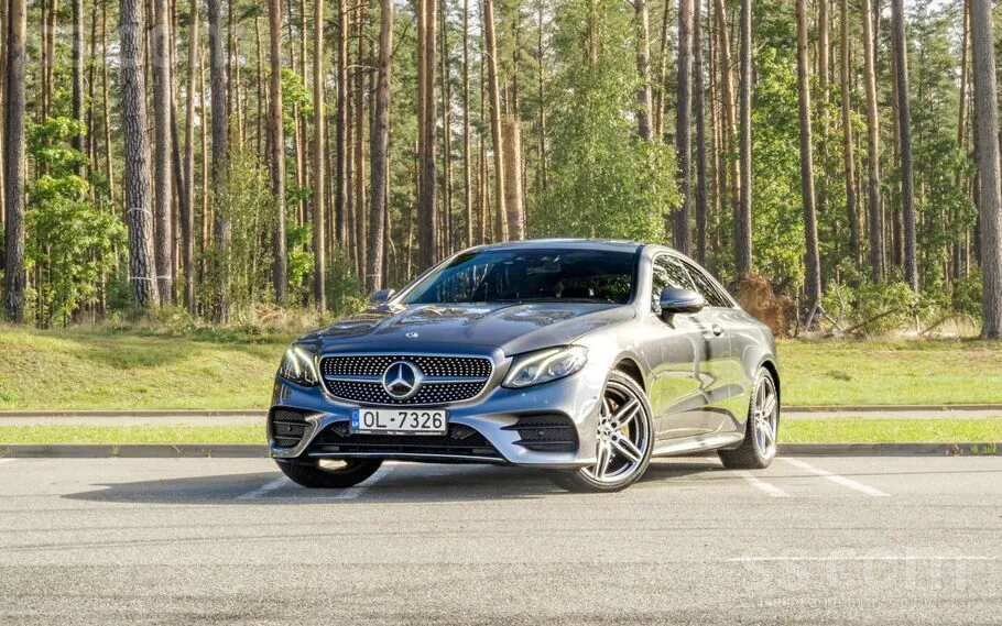 Mercedes-Benz E200