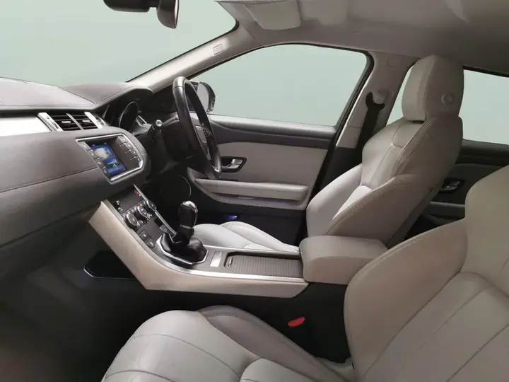 Land Rover Range Rover Evoque 2019 photo 4