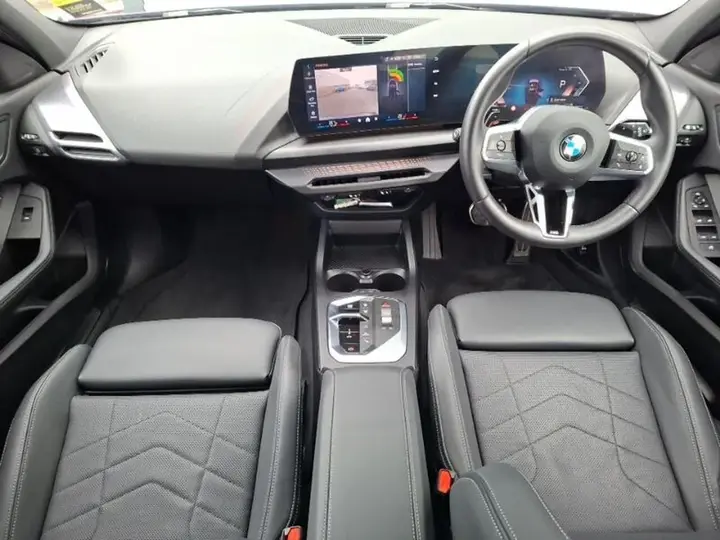 BMW 1 Series 2026 photo 3