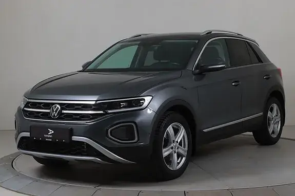 Volkswagen T-Roc 2023 photo 2
