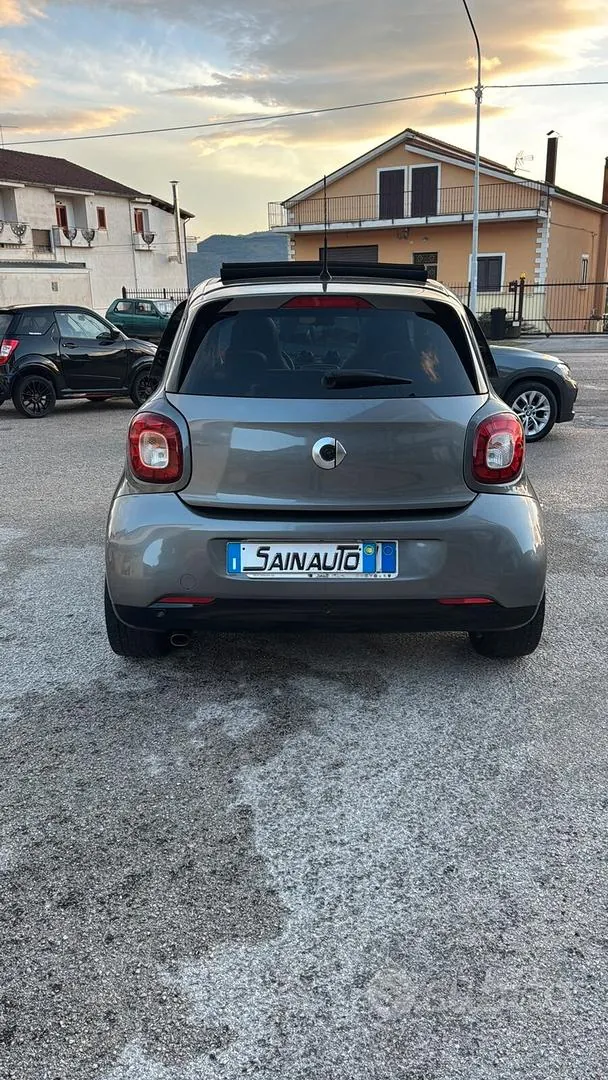 Smart Forfour 2018 photo 2
