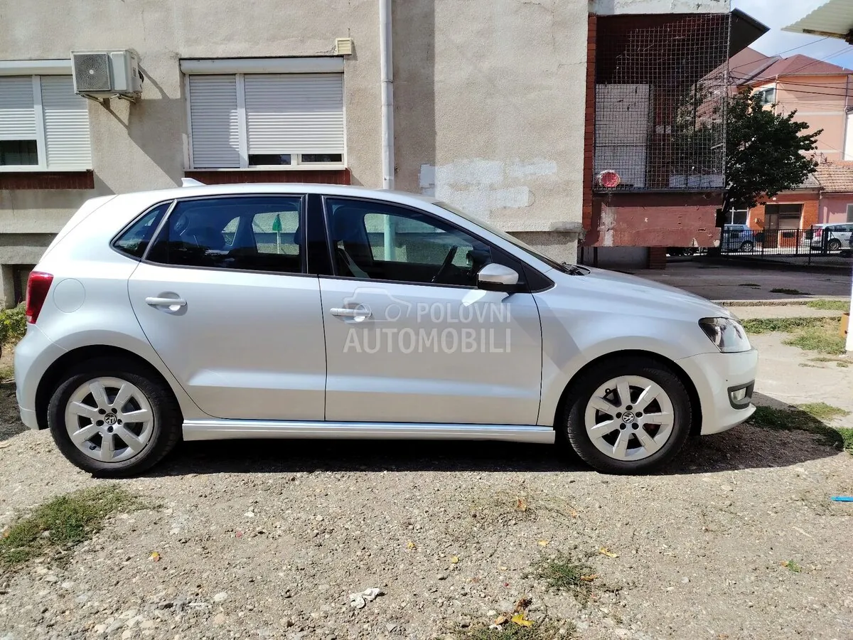 Volkswagen Polo 2011 photo 5