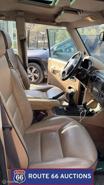 Land Rover Discovery 2004 photo 2