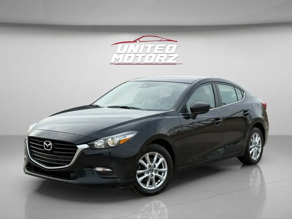 Mazda Mazda3 2018 photo 2