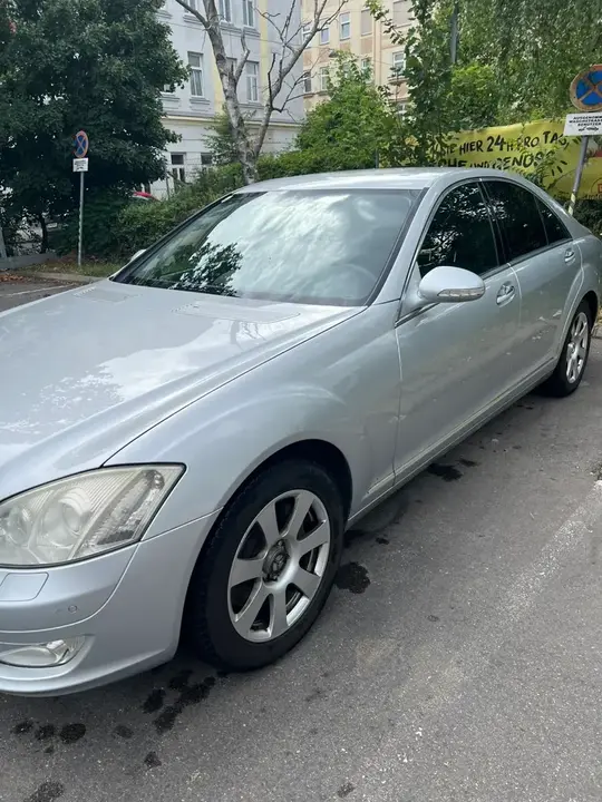 Mercedes-Benz S-Class 2006 photo 2