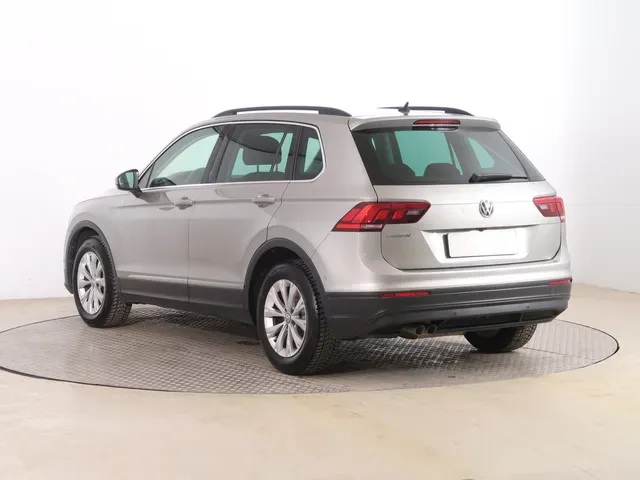 Volkswagen Tiguan 2018 photo 3