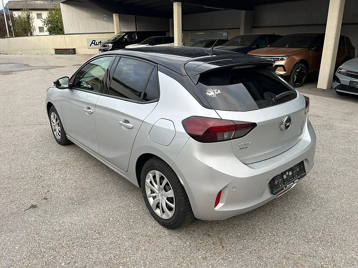 Opel Corsa 2023 photo 2