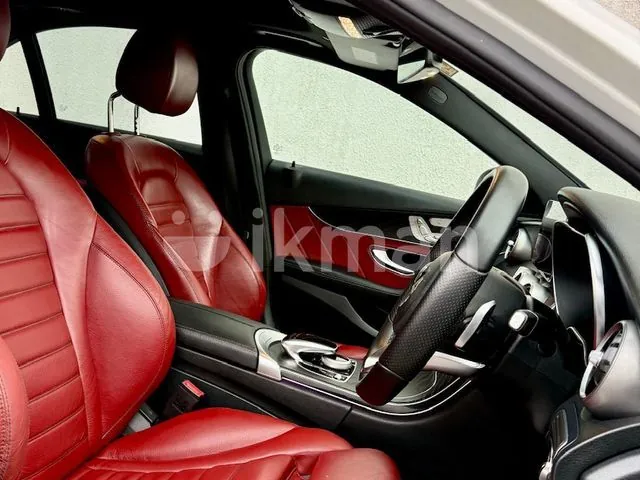 Mercedes-Benz C200 2019 photo 5