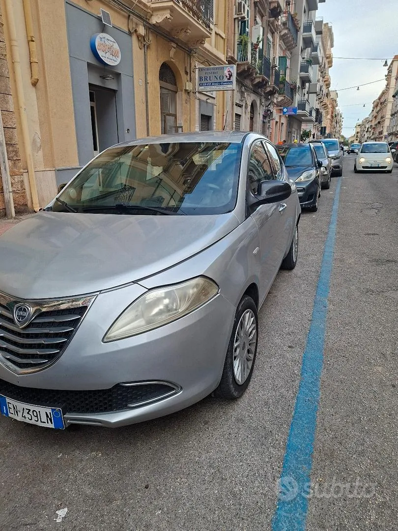Lancia Ypsilon 2012 photo 3