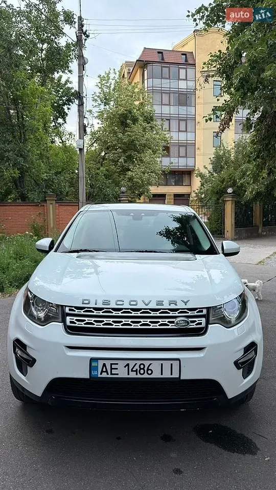 Land Rover Discovery Sport 2016 photo 2