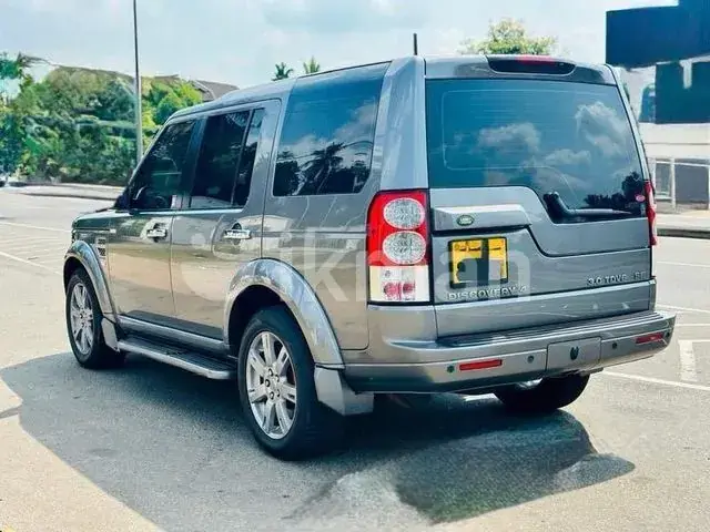 Land Rover Discovery 2010 photo 5
