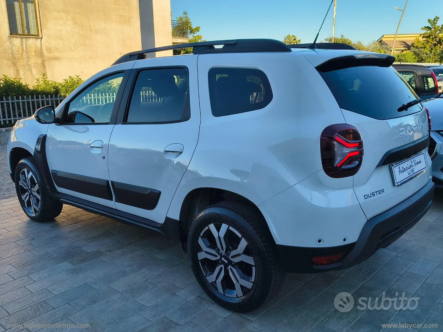 Dacia Duster 2023 photo 4