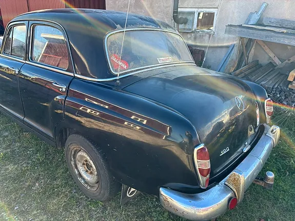 Mercedes-Benz 190 1961 photo 2