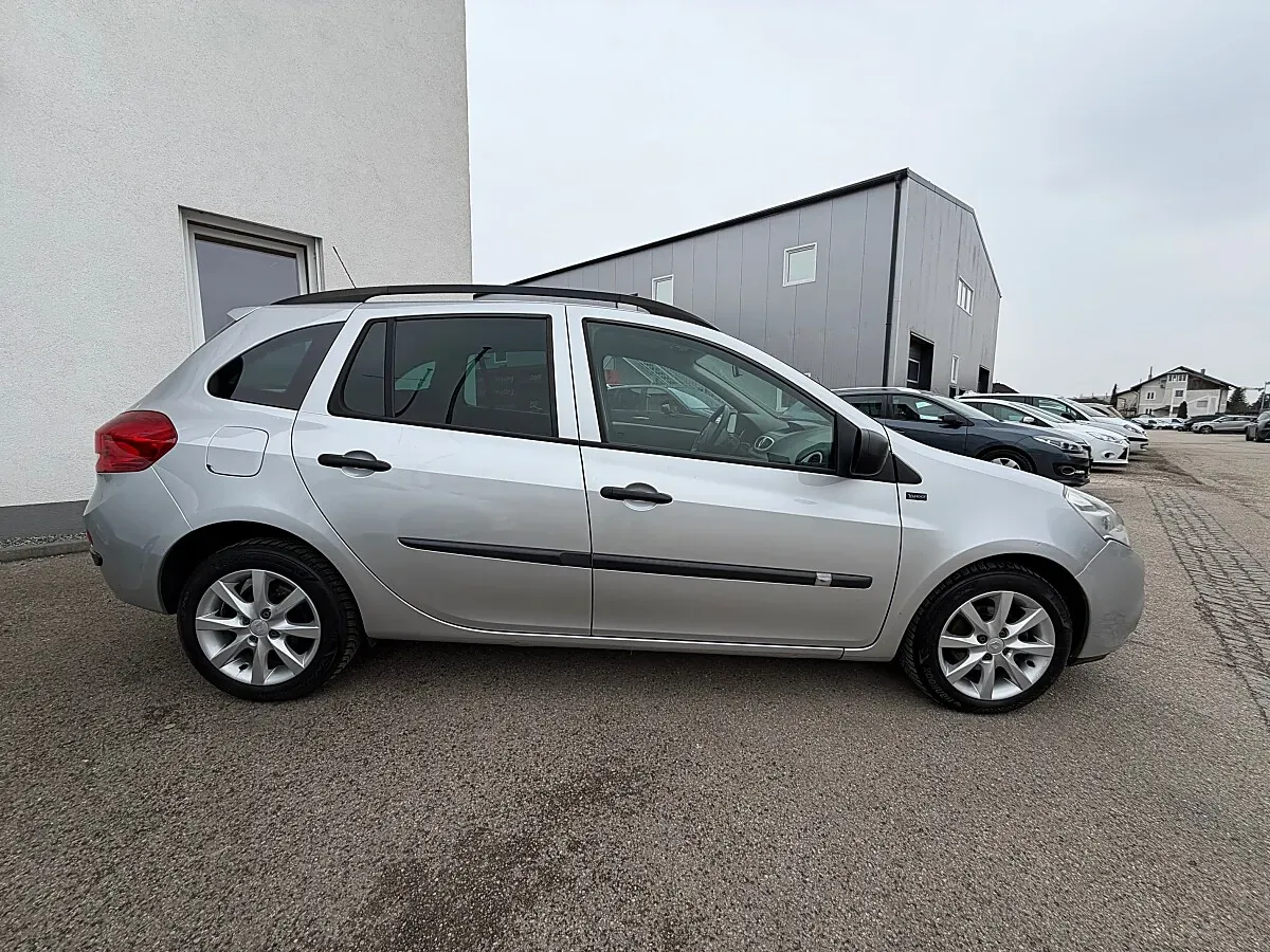 Renault Clio 2011 photo 3