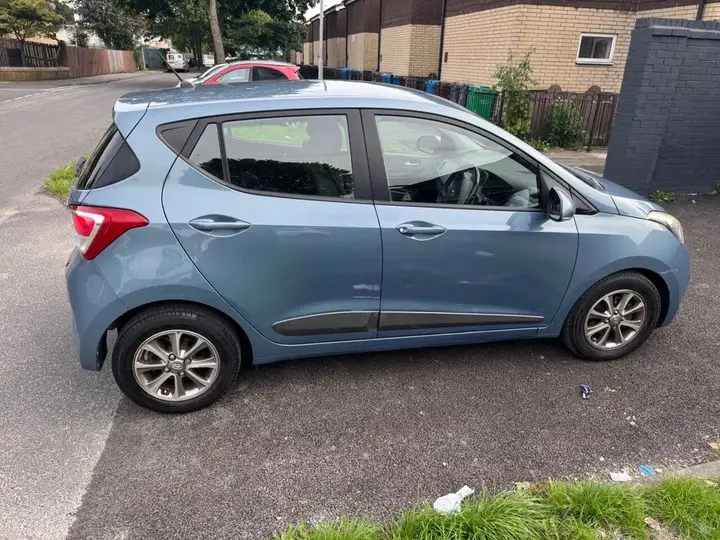 Hyundai I10 2015 photo 2