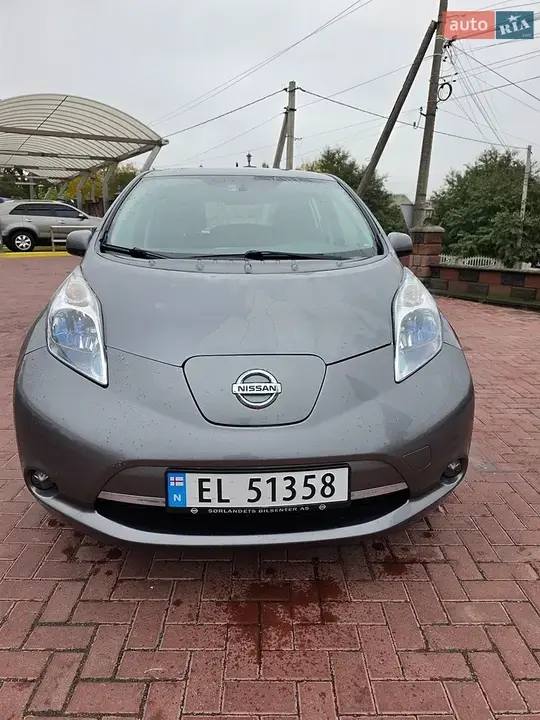 Nissan Leaf 2014 photo 5