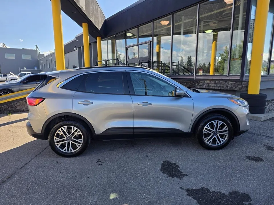 Ford Escape 2021 photo 3