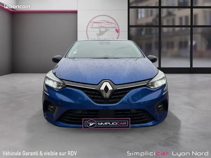Renault Clio 2022 photo 2