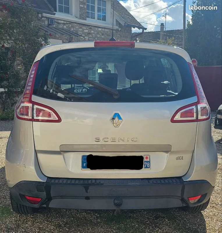 Renault Scénic 2014 photo 2