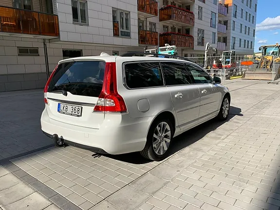 Volvo V70 2015 photo 3