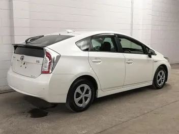 Toyota Prius 2015 photo 3