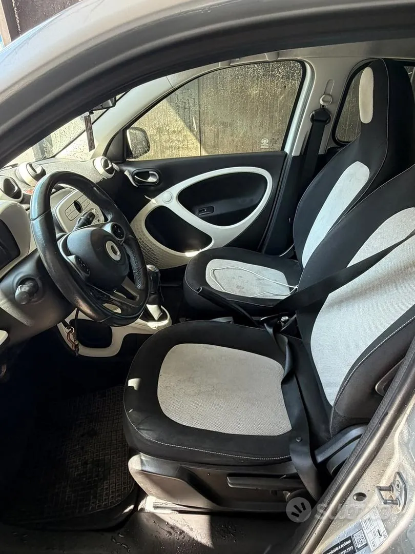 Smart Forfour 2016 photo 5