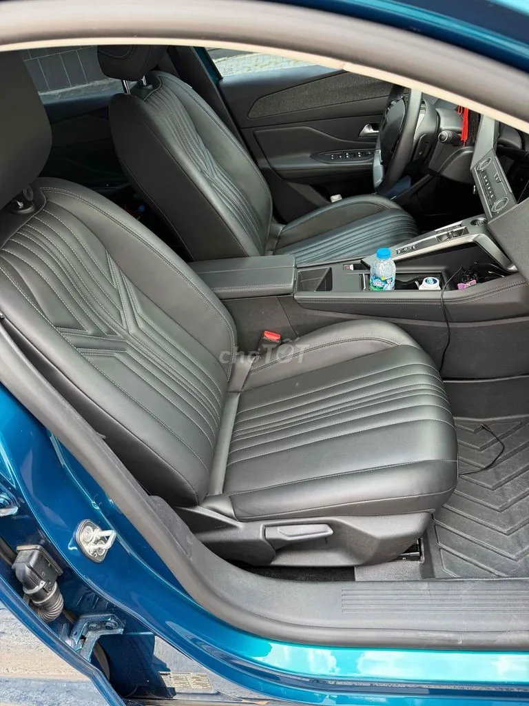 Peugeot 408 2024 photo 2
