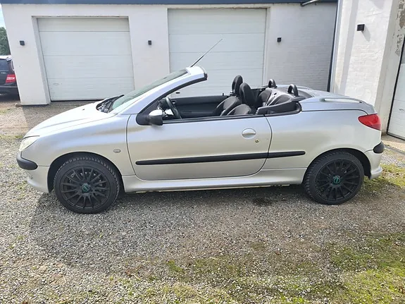 Peugeot 206 2003 photo 3