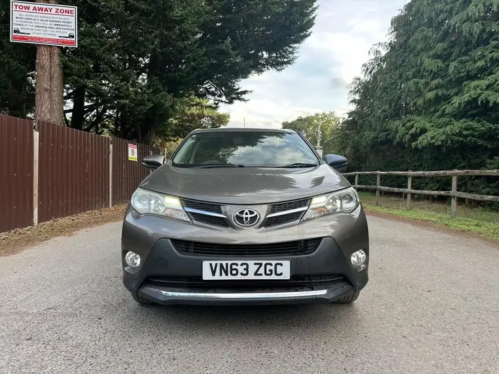 Toyota Rav4 2014 photo 3