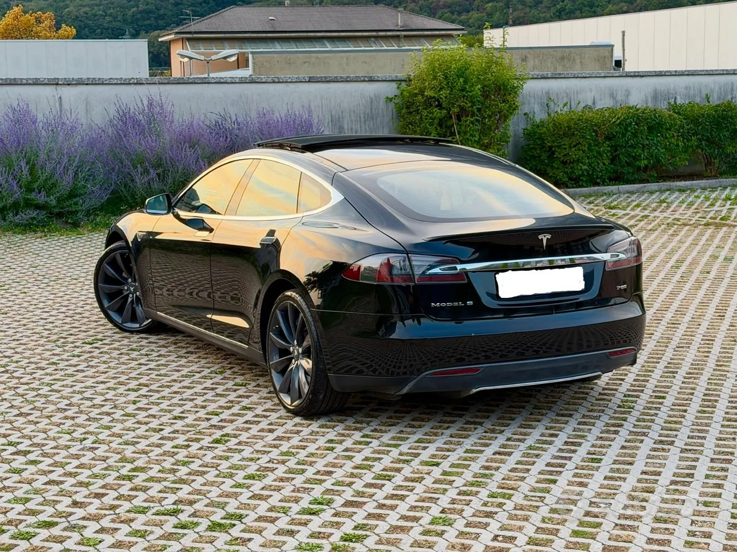 Tesla Model S 2014 photo 3