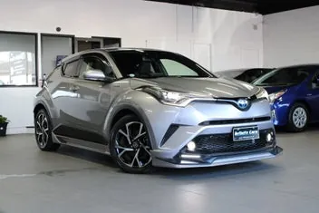 Toyota C-Hr 2017 photo 2