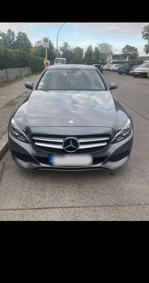Mercedes-Benz C220D